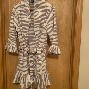 Grey/White Printed Robe